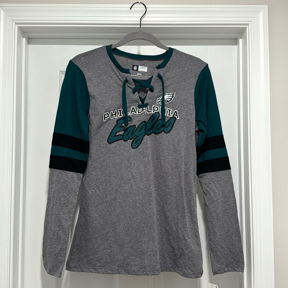 NWT NFL Eagles Women’s Shirt Sz Small